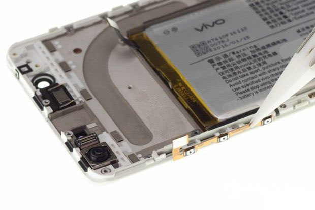 vivo Xplay5拆机评测：Zealer专业拆解 深扒内部做工