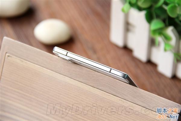 4.85mm!全球最薄手机OPPO R5开箱图赏