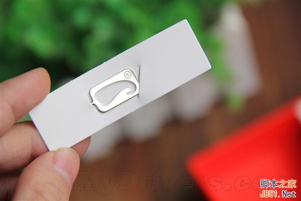 传说中的无边框手机！小辣椒4开箱图赏