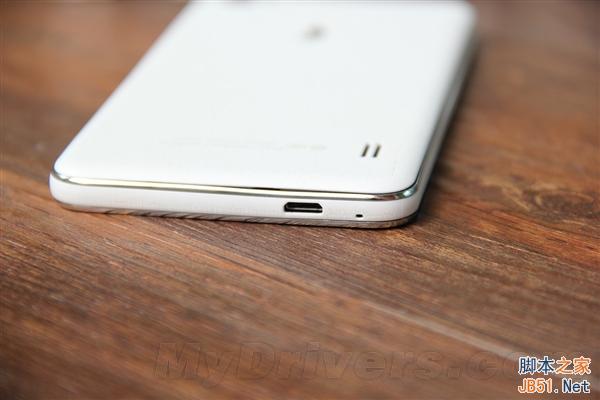 传说中的无边框手机！小辣椒4开箱图赏