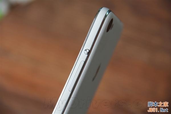 传说中的无边框手机！小辣椒4开箱图赏