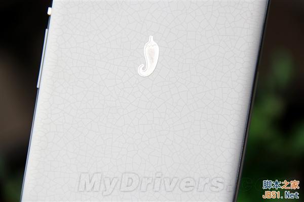 传说中的无边框手机！小辣椒4开箱图赏