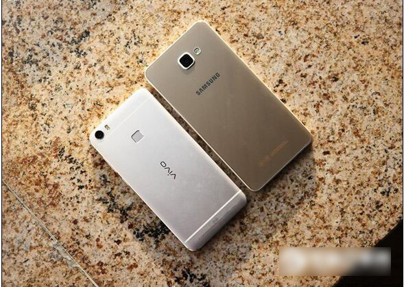 三星A9和Xplay 5哪个好？三星A9与vivo Xplay 5区别对比