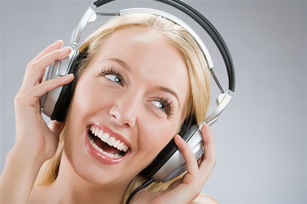 版权局为音乐收费下最后通牒 过渡期3个月