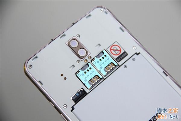 酷派双系统安全手机真机美图赏：还挺帅