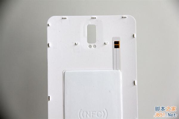 酷派双系统安全手机真机美图赏：还挺帅