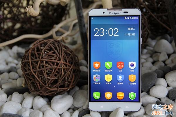 酷派双系统安全手机真机美图赏：还挺帅