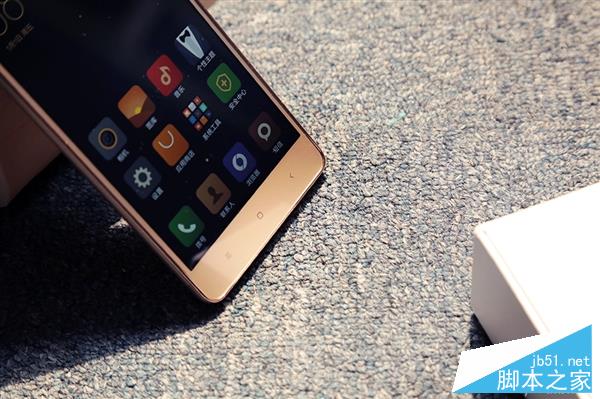 899元!红米3指纹高配版真机图赏:金属质感超赞