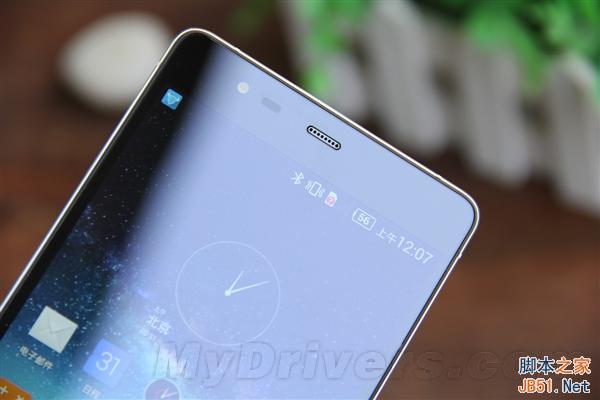 5.5寸最强拍照手机 3456元nubia Z7图赏