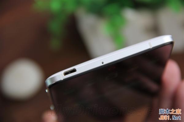 5.5寸最强拍照手机 3456元nubia Z7图赏