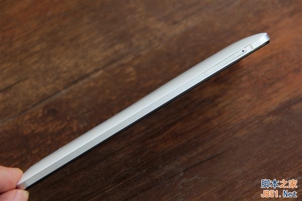 5.5寸最强拍照手机 3456元nubia Z7图赏