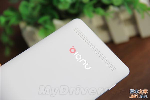 5.5寸最强拍照手机 3456元nubia Z7图赏