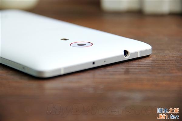 5.5寸最强拍照手机 3456元nubia Z7图赏