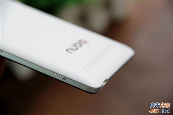 5.5寸最强拍照手机 3456元nubia Z7图赏