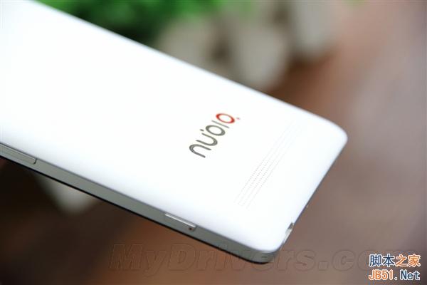 5.5寸最强拍照手机 3456元nubia Z7图赏
