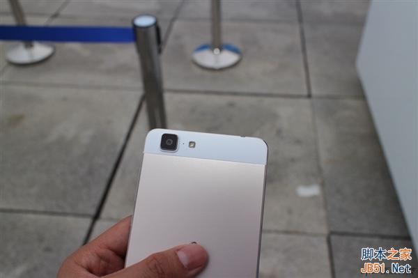 好一把“刀”：4.75mm最薄手机vivo X5Max图赏