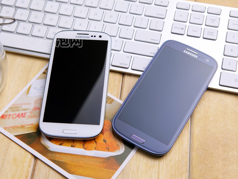 三星Galaxy S3 i9300 16G联通3G手机(青玉蓝)WCDMA/GSM非合约机手机