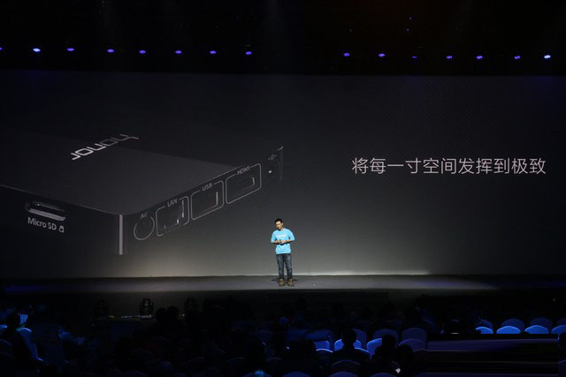 1999元年度旗舰 双镜头荣耀6 Plus发布 