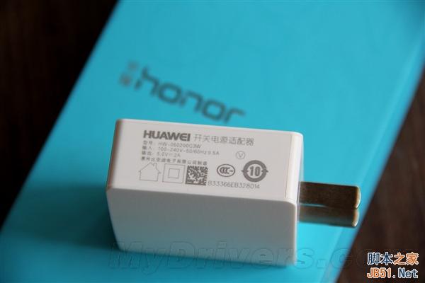 帅气的双摄像头！1999元荣耀6 Plus开箱