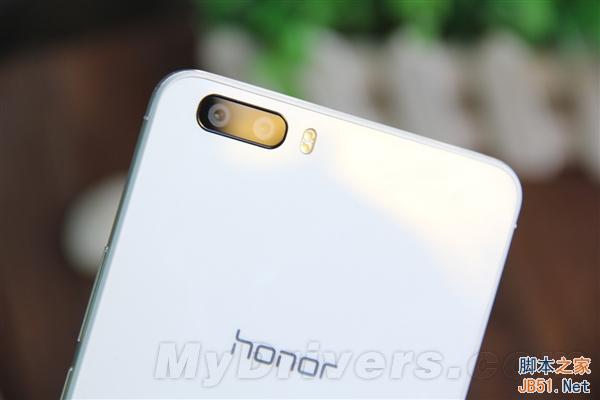 帅气的双摄像头！1999元荣耀6 Plus开箱
