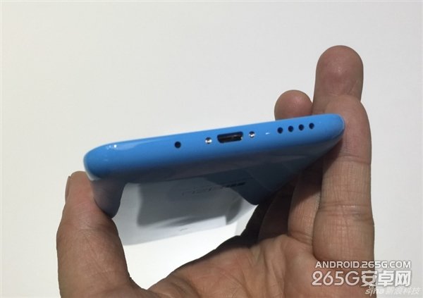 iPhone 5C灵魂附体！999元魅蓝Note图赏