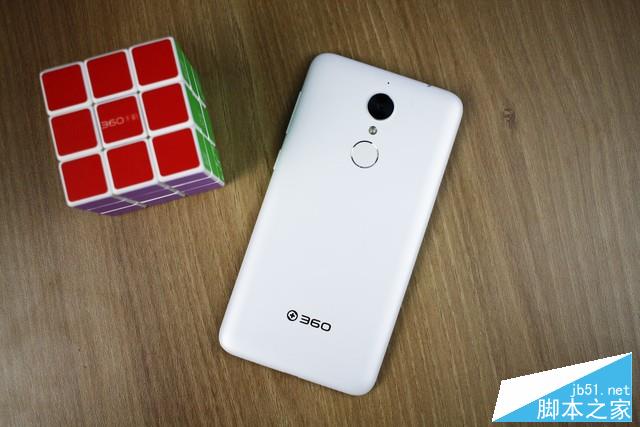 4GB RAM/曦力X20仅899元 360手机N4评测 