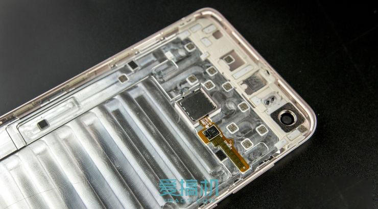 暴力音频堆料 美国队长vivo xplay5旗舰版拆机图解