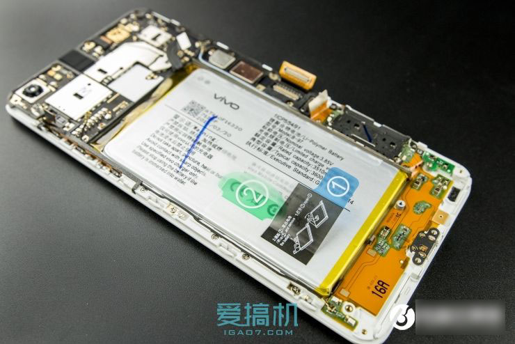 暴力音频堆料 美国队长vivo xplay5旗舰版拆机图解