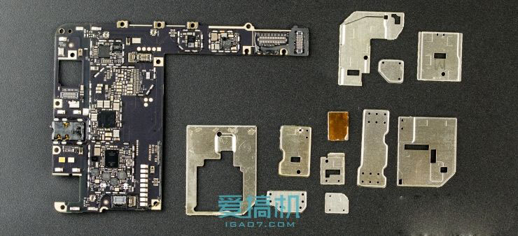 暴力音频堆料 美国队长vivo xplay5旗舰版拆机图解