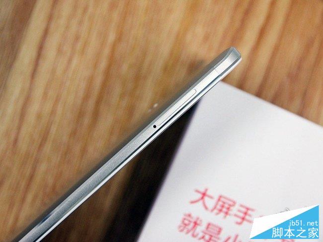 小米Max开箱,对比iPhone 6plus