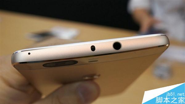 2799元买吗？荣耀V8上手体验：这点比P9还好