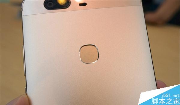 2799元买吗？荣耀V8上手体验：这点比P9还好