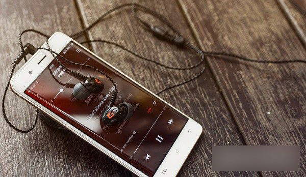 vivo Xplay5和OPPO R9哪个值得买？对比总结