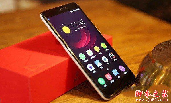 塑料VS金属 360手机N4对比荣耀5C外观