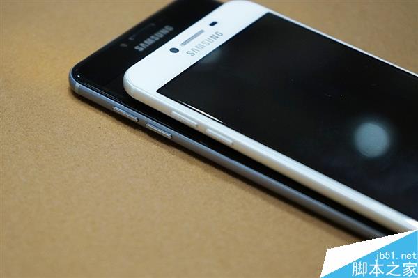 三星Galaxy C5/C7真机图赏：黑边好评