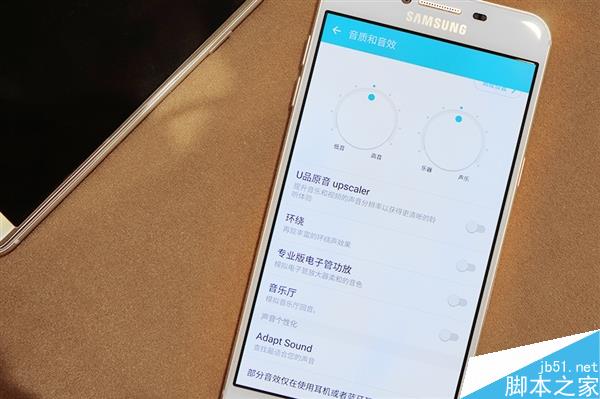 三星Galaxy C5/C7真机图赏：黑边好评