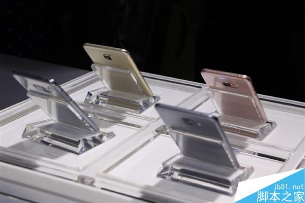 三星Galaxy C5/C7真机图赏：黑边好评