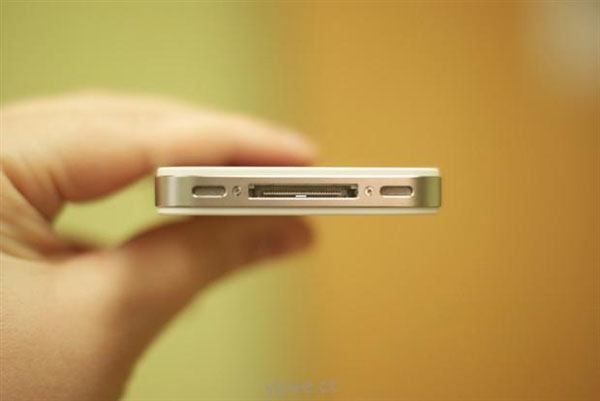 如何快速查看苹果iPhone有没有进水？iPhone指示器在哪?