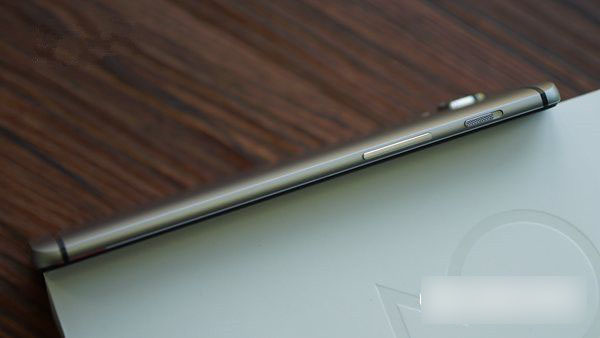 一加手机3和乐Max 2哪个好 乐Max 2和一加3对比评测