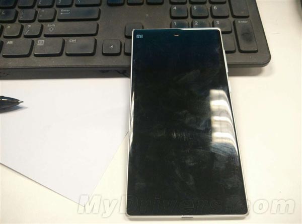 小米新旗舰曝光：惊艳！