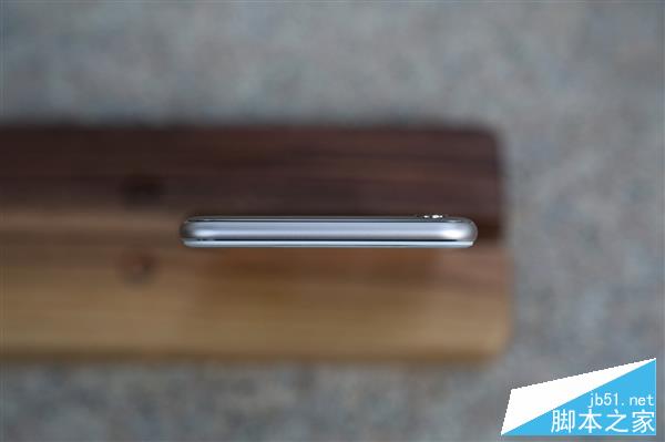 前置指纹!vivo X7开箱图赏:单手爽爆