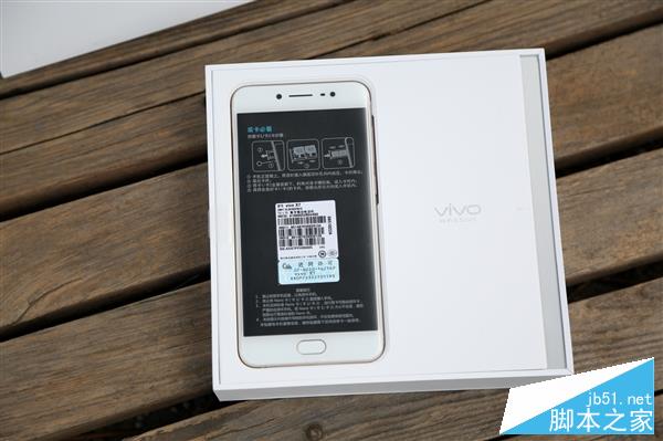 前置指纹!vivo X7开箱图赏:单手爽爆