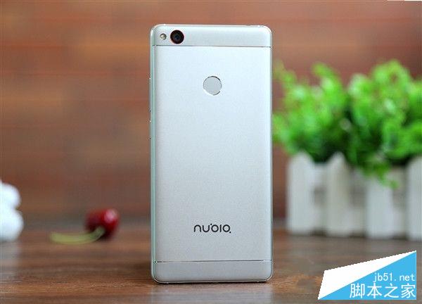 努比亚Z11有几个版本 nubia Z11标准版和尊享版的区别
