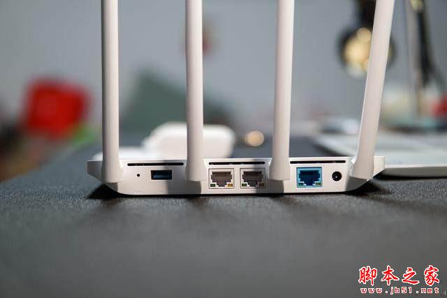 小米低调发布新品智能路由器:售价249元值不值? 小米低调发布新品智能路由器:售价249元值不值?