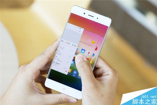 努比亚无边框和三星曲面屏你觉得哪种更好看?