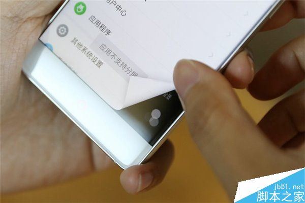 努比亚无边框和三星曲面屏你觉得哪种更好看?