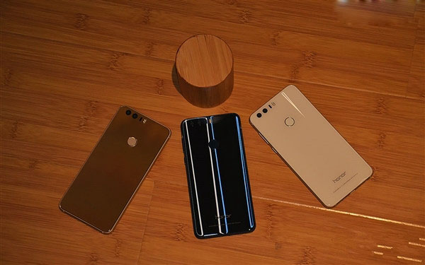 华为麦芒5和荣耀8哪个好 华为麦芒5和荣耀8区别对比