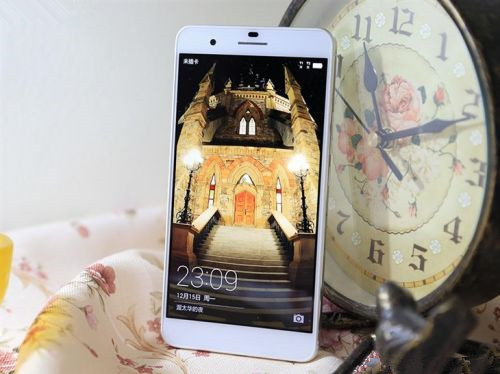 玩游戏哪款手机好？荣耀6 plus