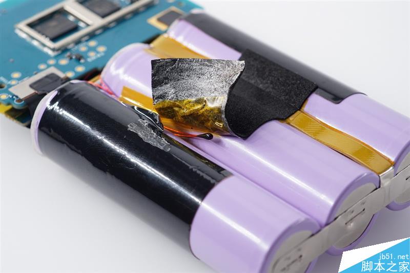 全网首拆:紫米4G路由器MF885拆解