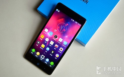 64位CPU+2GB运存+双卡 中兴V5 Max评测 